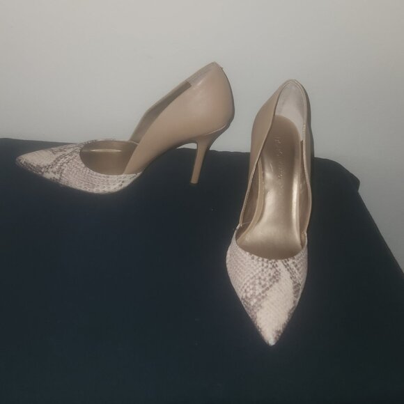 BCBGeneration nude snake-print d'orsay pointed-toe high heels. Size 8.5 women - Picture 3 of 11